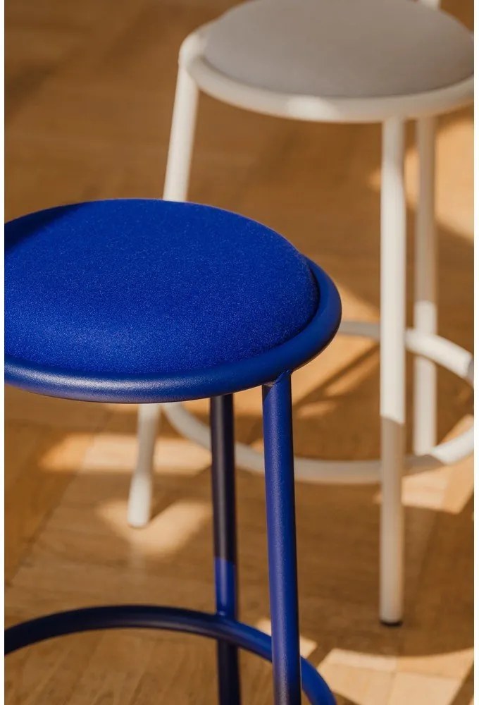 Син метален бар стол (височина на седалката 68 cm) Hogo – noo.ma