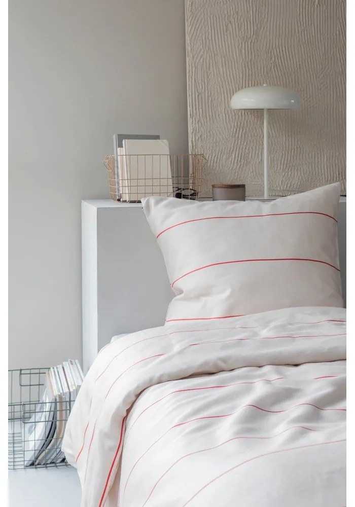Червено-бежово единично удължено спално бельо от памучен сатен 140x220 cm Align – Mette Ditmer Denmark