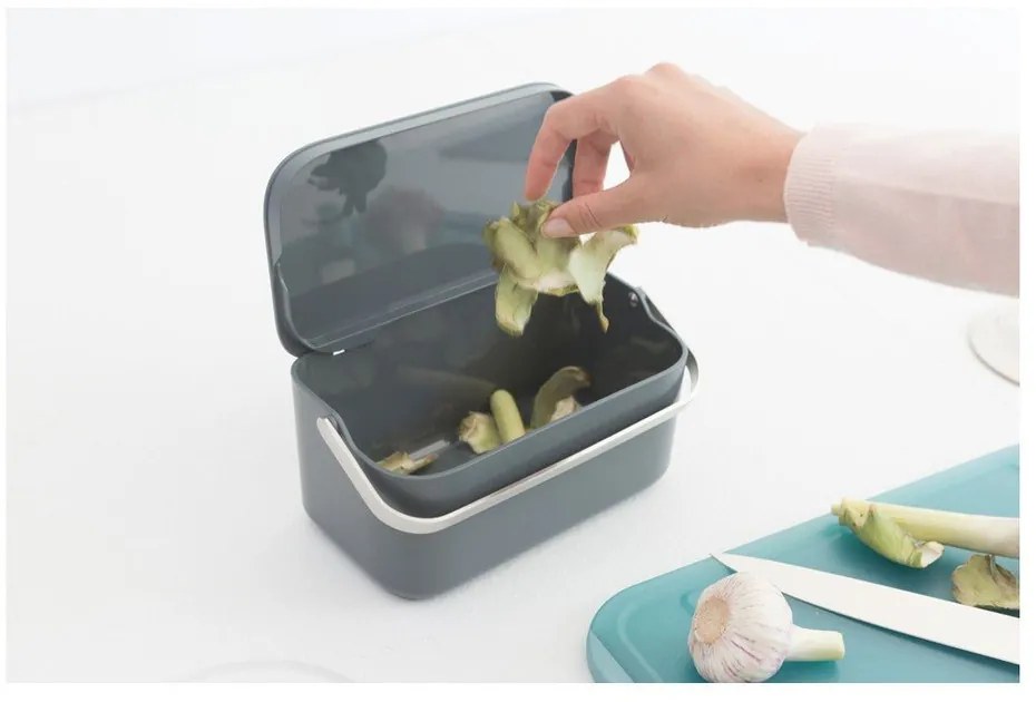 Тъмносив контейнер за компостируеми отпадъци 1,8 l SinkSide – Brabantia