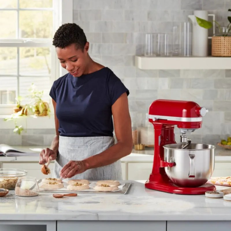 Планетарен миксер KitchenAid Artisan 5KSM70SHXEER, 375 W, 6.6 л, 11 скорости, 67 точки на допир, Повдигане на купата, Специална скорост Fold, Flex Edge, Червен