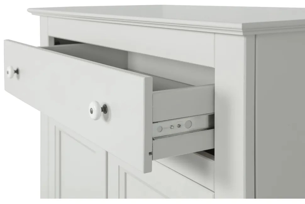 Светлосив висок заключващ се скрин от борова дървесина 93x150 cm Eva - WOOOD