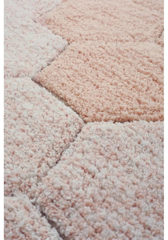 Светлорозов ръчно изработен памучен кръгъл килим подходящ за пране ø 140 cm Honeycomb Rose – Lorena Canals