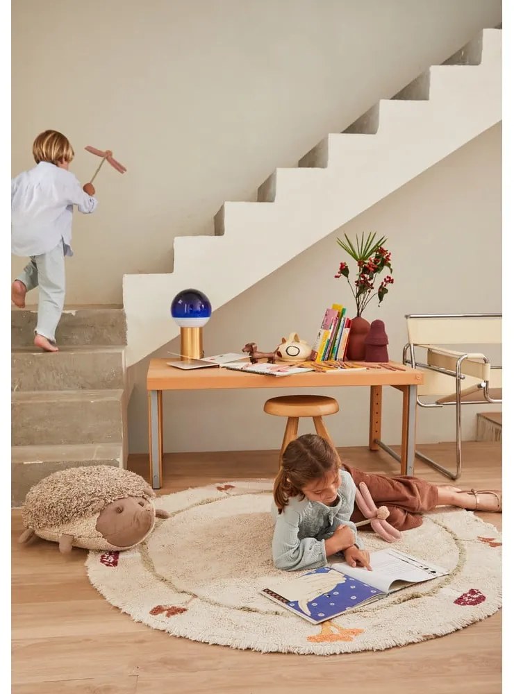 Бежов ръчно изработен памучен детски килим подходящ за пране ø140 cm Chanterelle – Lorena Canals