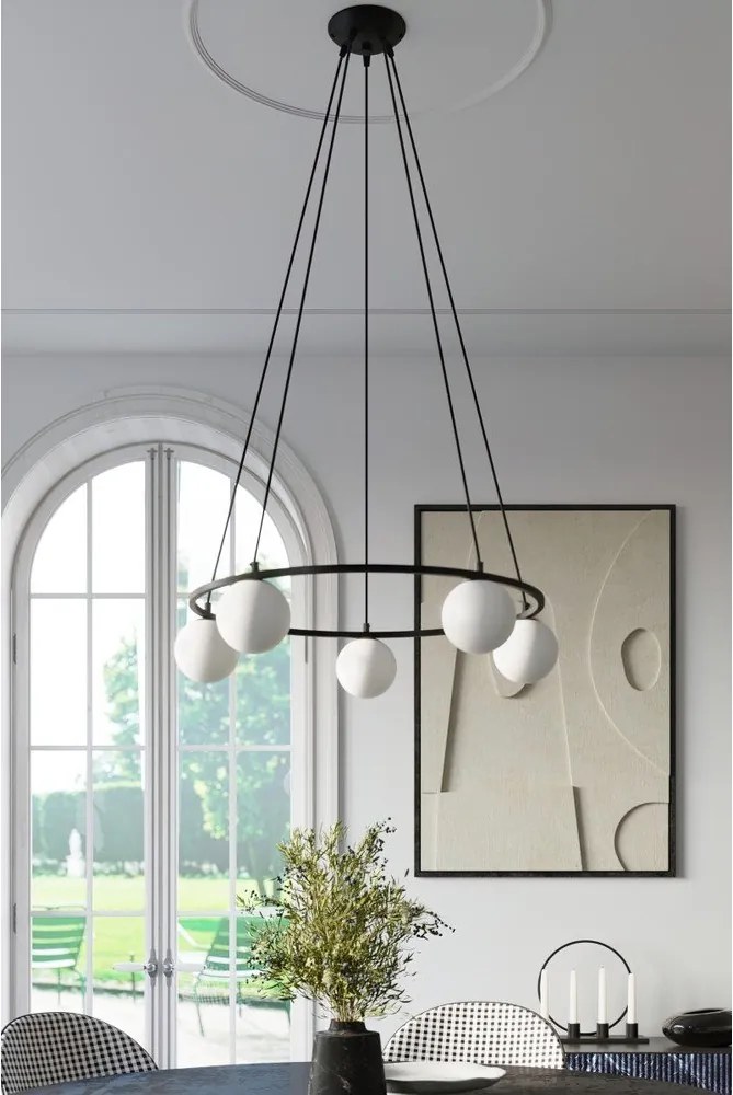 Бяло/черно висящо осветително тяло със стъклен абажур Umerta – Sollux