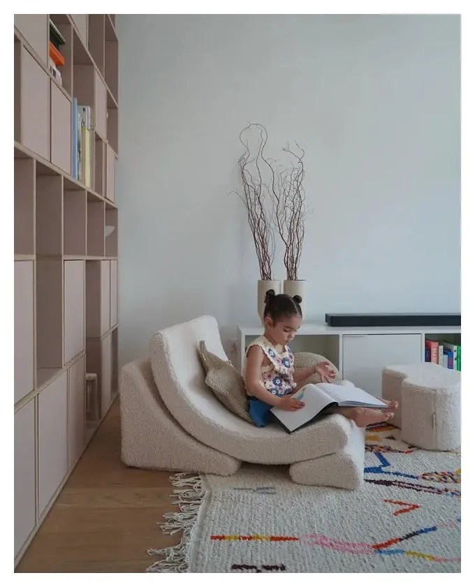 Светлокафява детска възглавница за диван от букле Star – Wigiwama