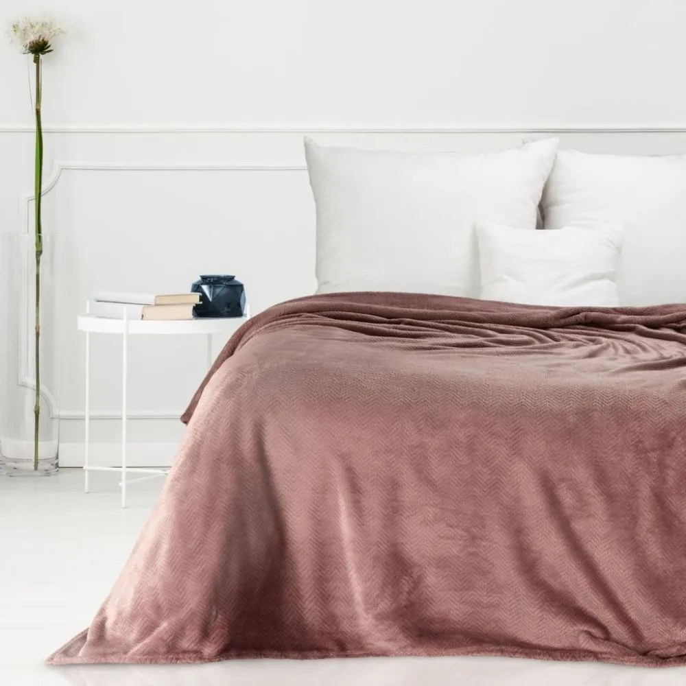 Плюшено одеяло с релефен модел антично розово Ширина: 150 см | Дължина: 200 см