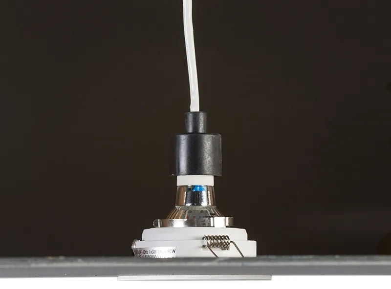 Комплект от 6 вградени спота кръгли бели регулируеми - Chuck