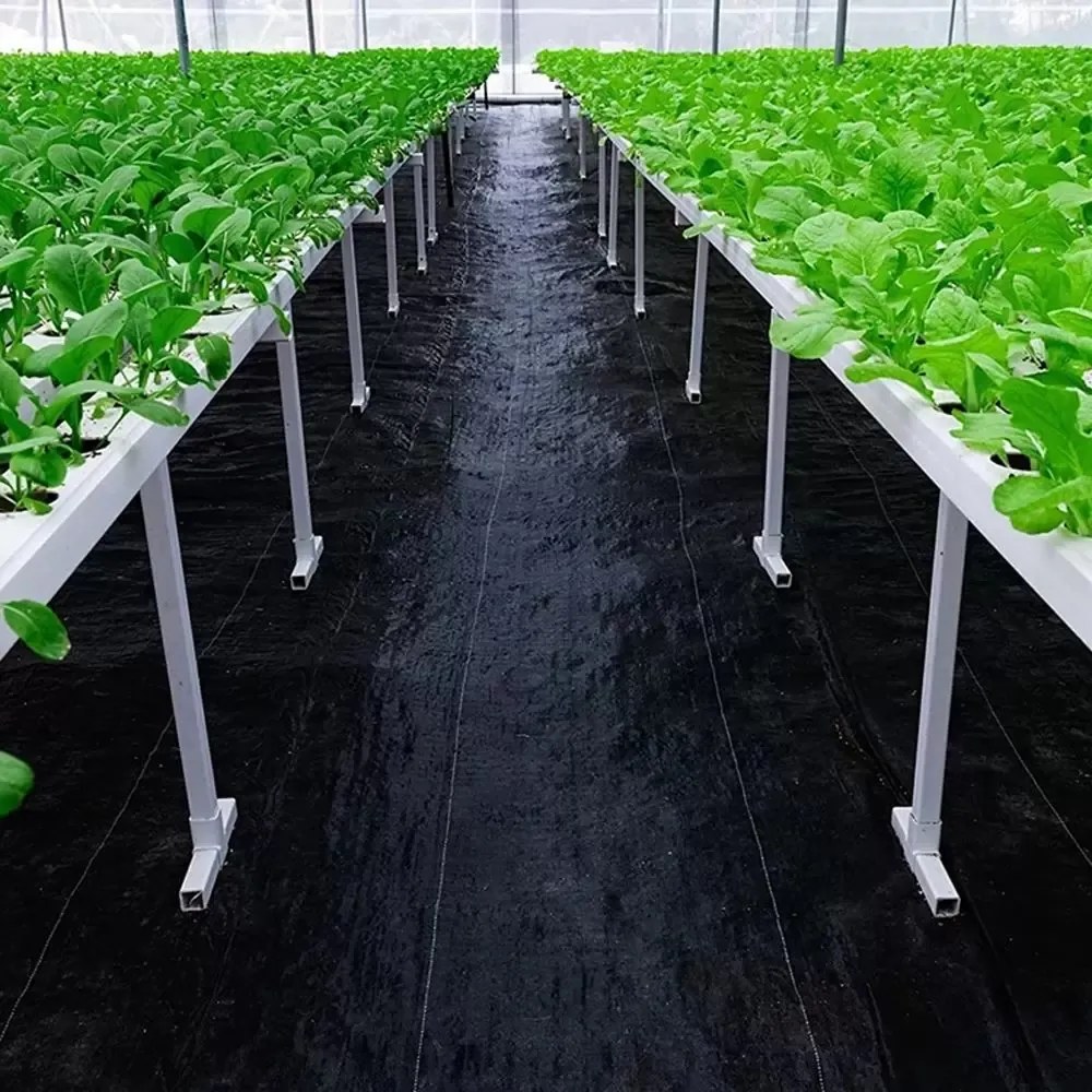 Агротекстил черен 90g/m 1,1x100m + 100 щифта