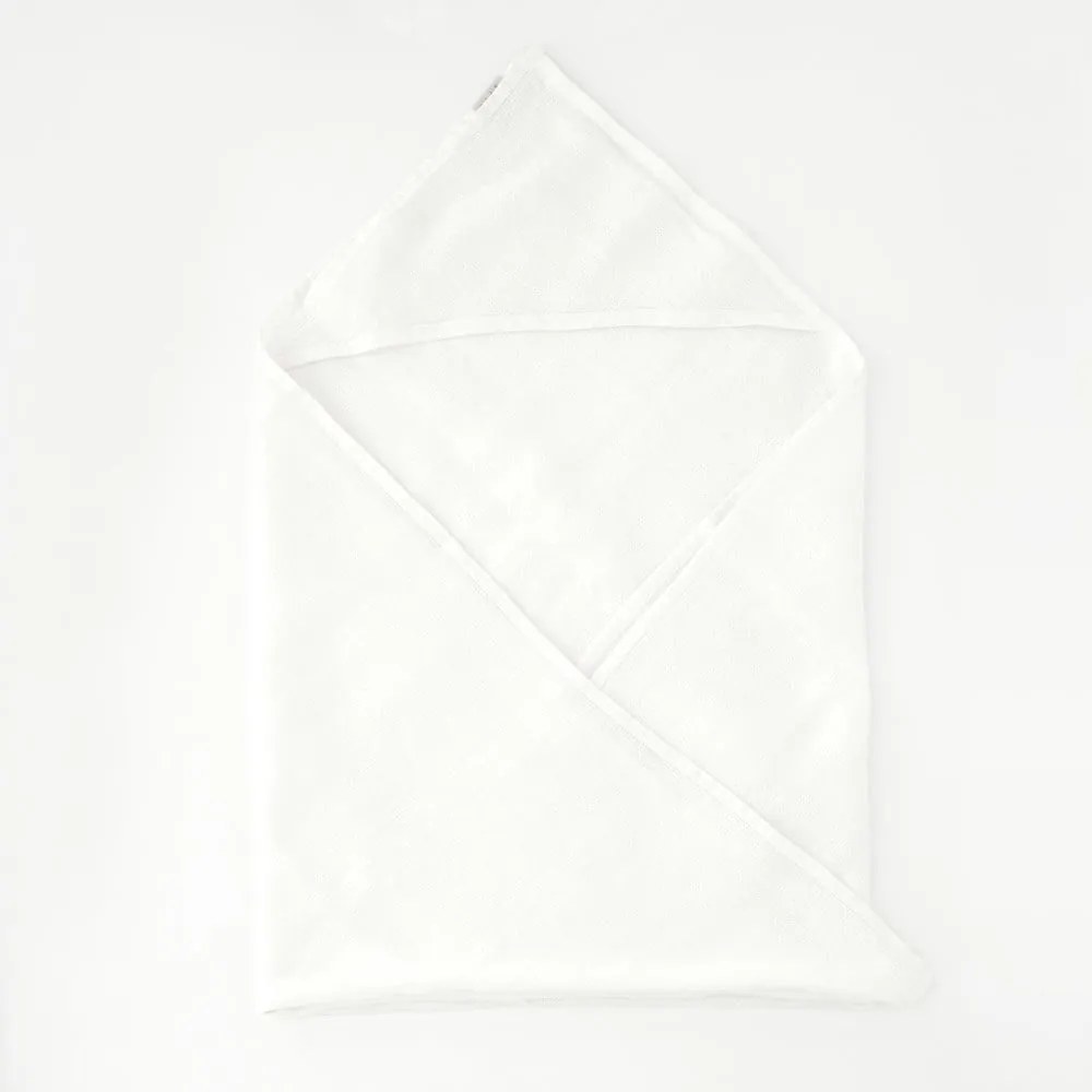 Детска бяла кърпа с качулка Linen Tales Waffle, 100 x 100 cm