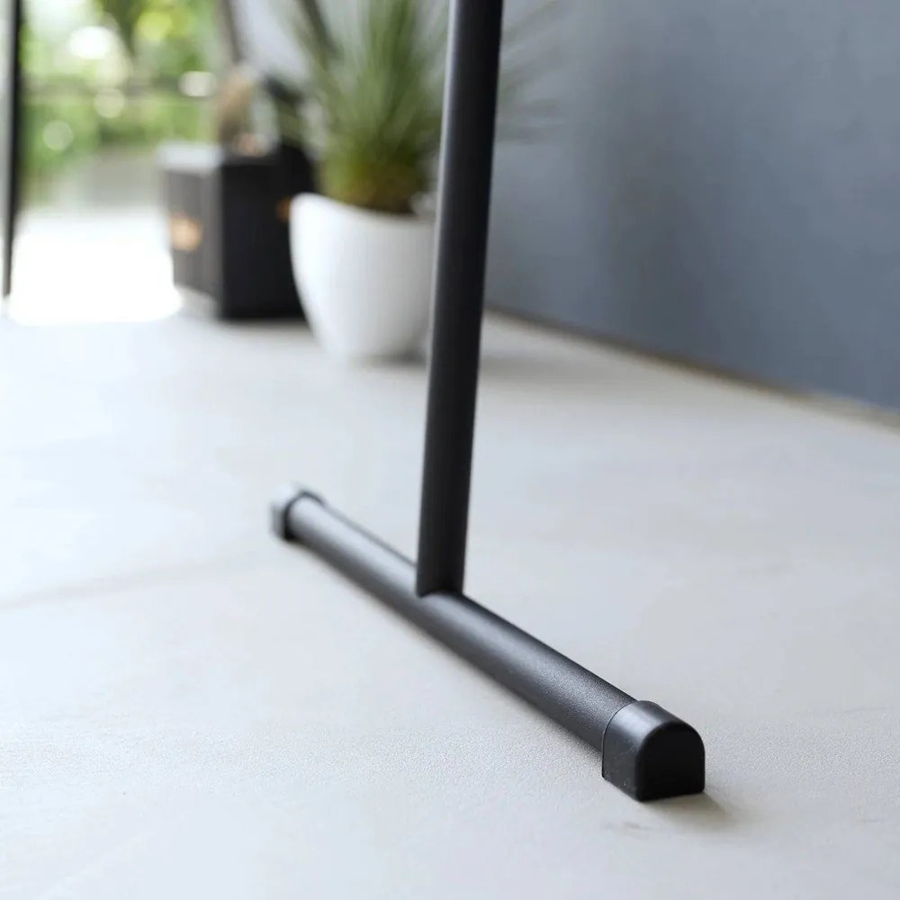 Черна метална стенна закачалка 38,5 cm Tower – YAMAZAKI