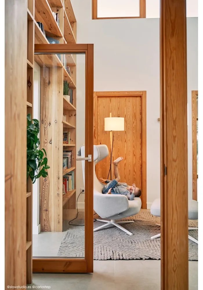 Светлокафяв ръчно изработен вълнен килим подходящ за пране 170x240 cm Golden Coffee – Lorena Canals