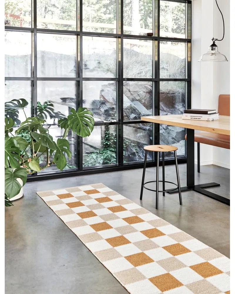 Пътека за открито и закрито в цвят жълта охра и бежова 70x160 cm Pix Vanilla Ochre – Pappelina