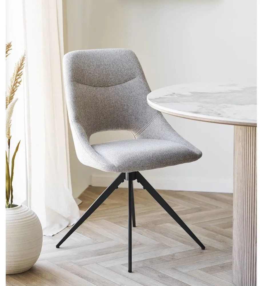 Бежов тапициран трапезен стол Dokka – House Nordic