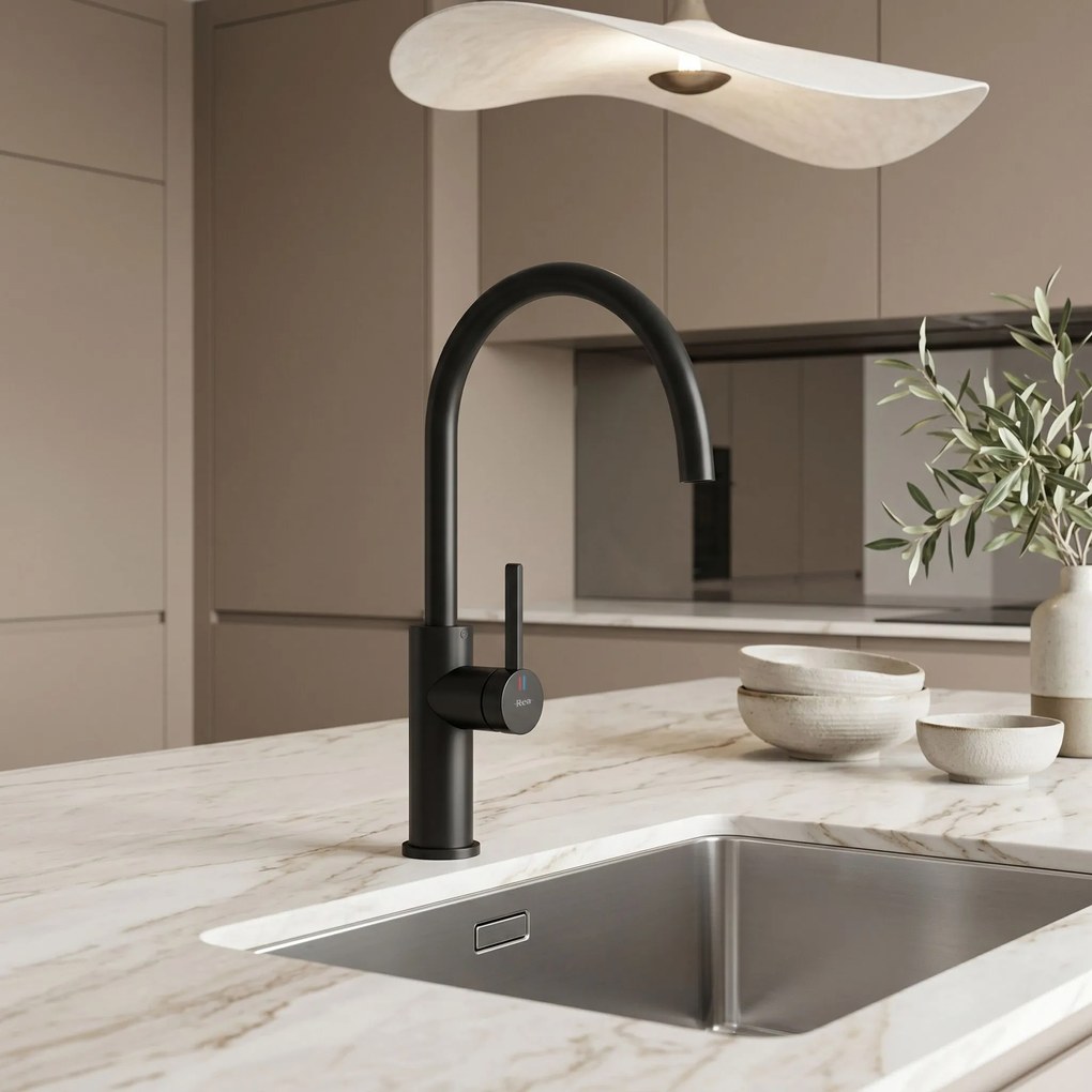 Смесител за кухня REA Rivo Black