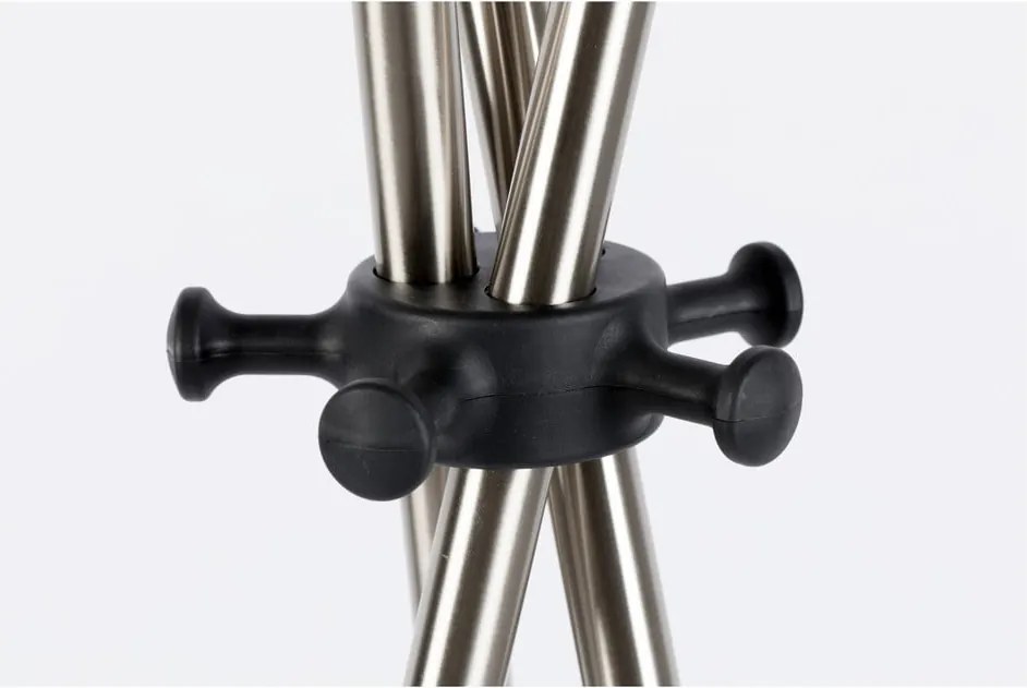 Стоманена стойка за връхни дрехи в сребрист цвят Darwin – White Label