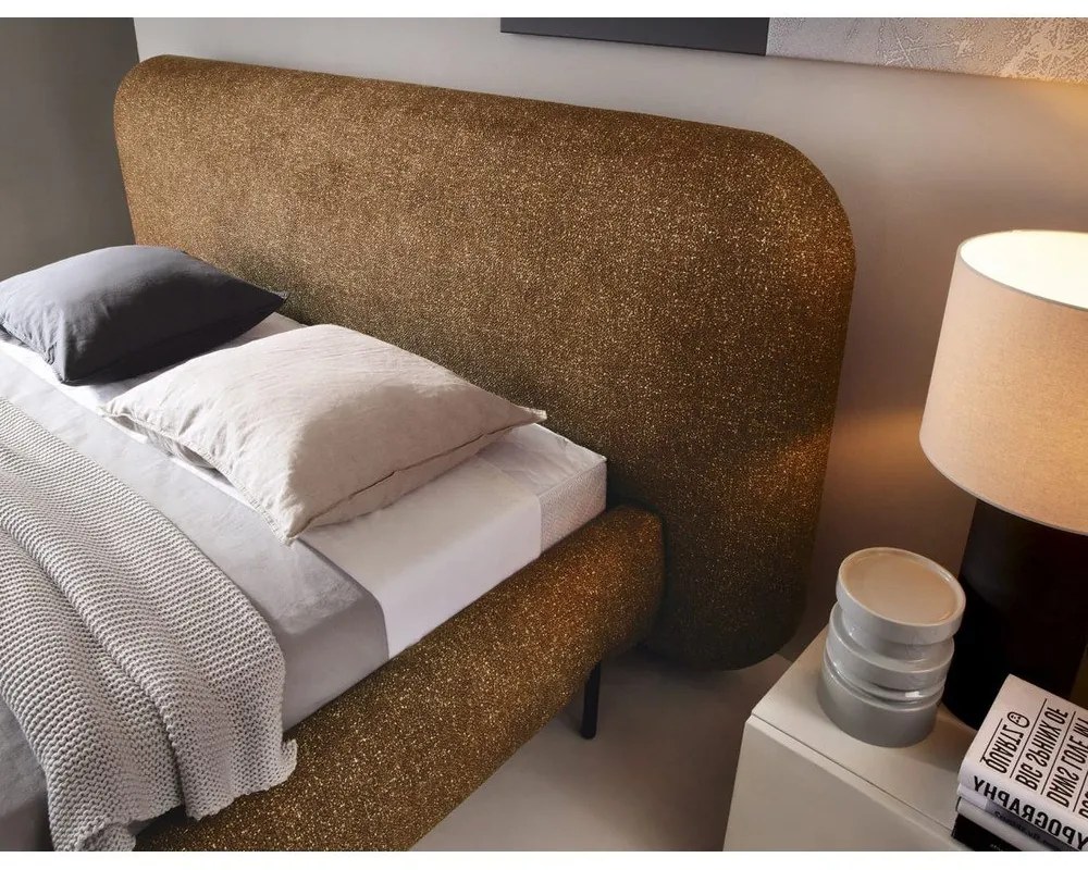 Двойно легло 180x200 cm тапицирано с място за съхранение с включена подматрачна рамка в цвят жълта охра Pointt – ELTAP