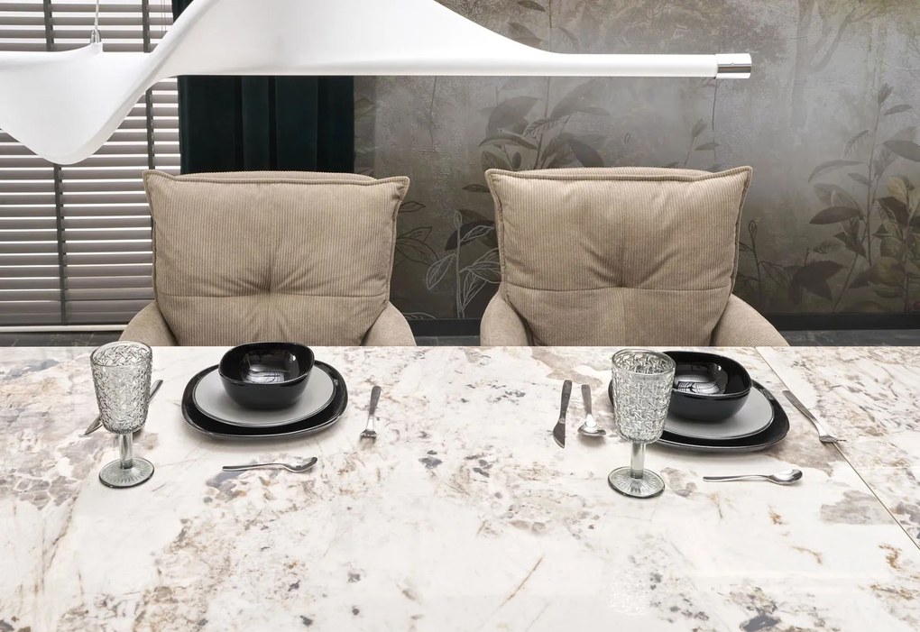 Разтегателна Маса Фреди