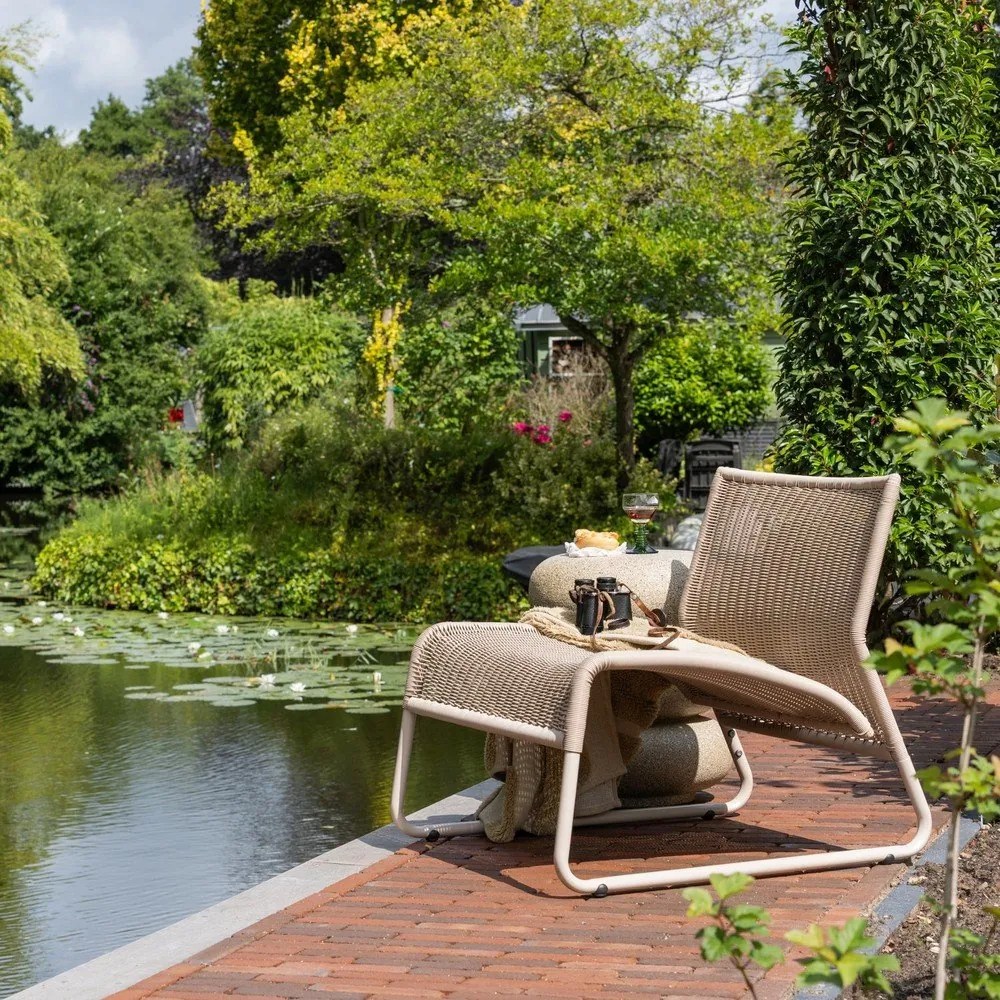 Бежов градински стол от изкуствен ратан West – WOOOD