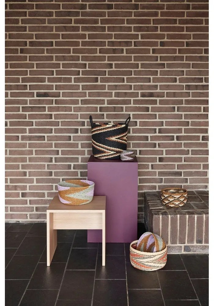 Сгъваема маса от дъбово дърво По-малко, 40 x 40 cm - Hübsch