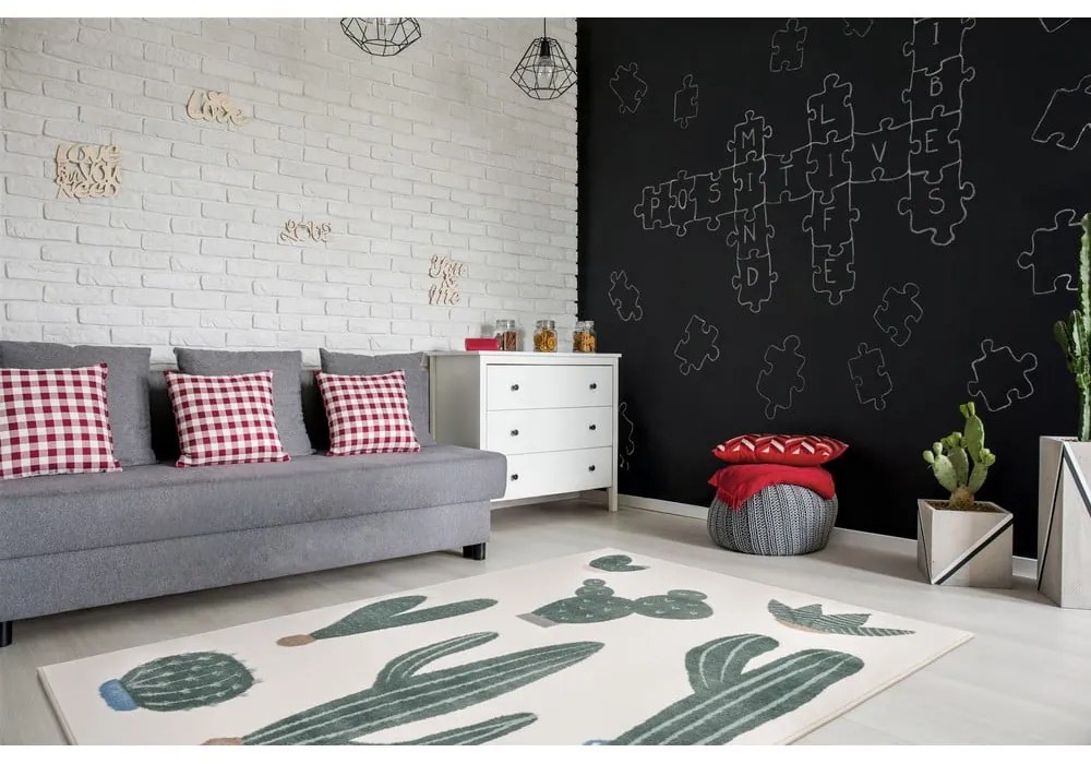 Детски килим в цвят слонова кост и зелено 120x170 cm Cacto Malachite – FD