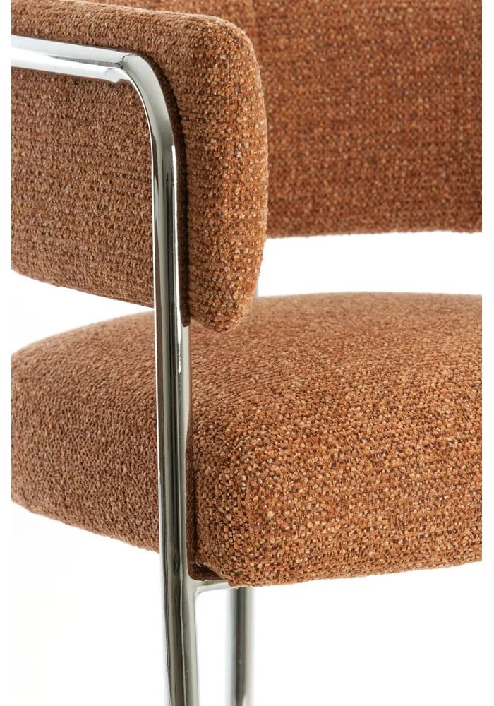 Светлокафяв тапициран трапезен стол с подлакътници Adante – Light & Living