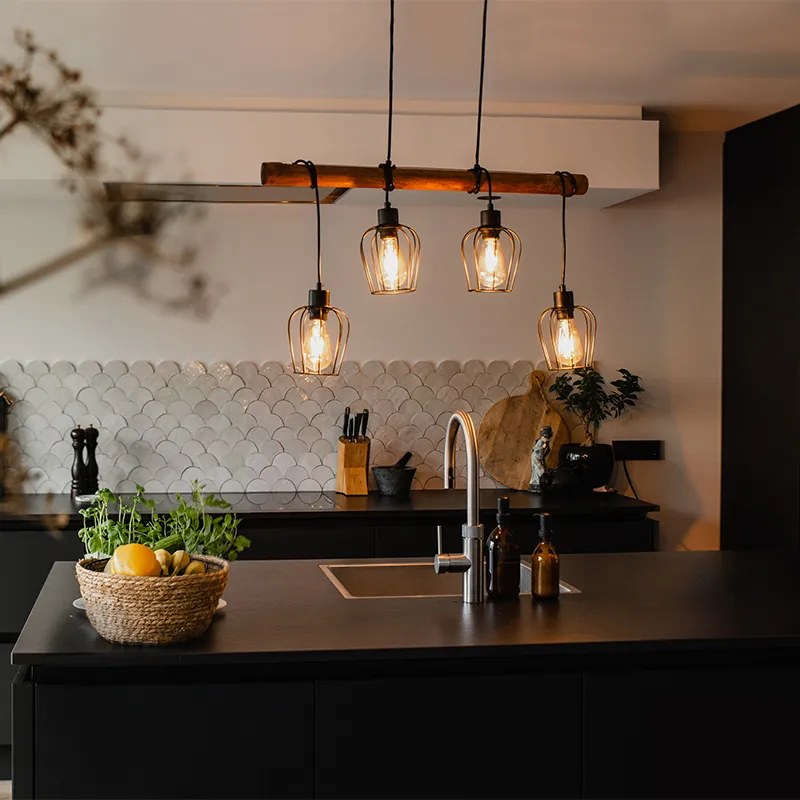 Ръстичен висящ аплик черен с дърво 4-светлина - Stronk