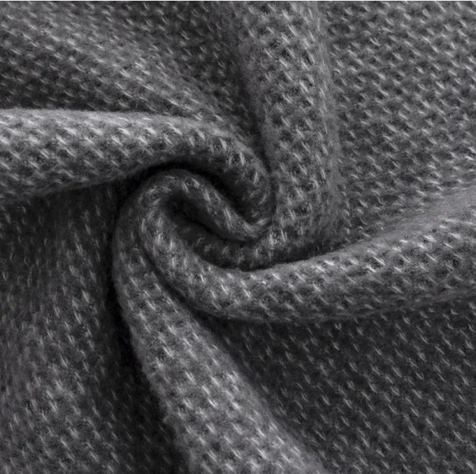 Турско памучно одеяло с декоративни пискюли - сиво Ширина: 150 см | Дължина: 200 см