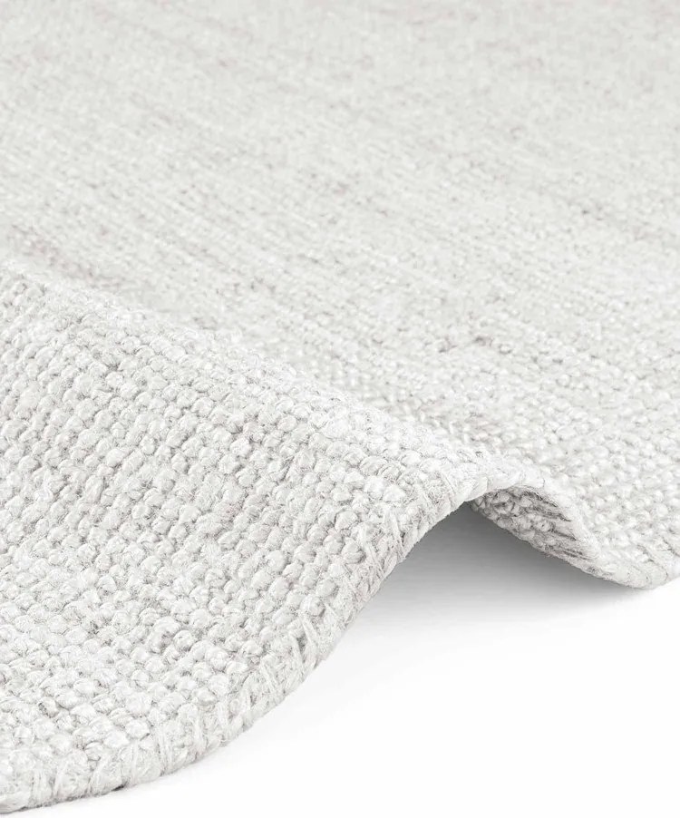 Светлосив двустранен ръчно изработен ютен кръгъл килим ø 160 cm Bouclé Jaipur – Hanse Home