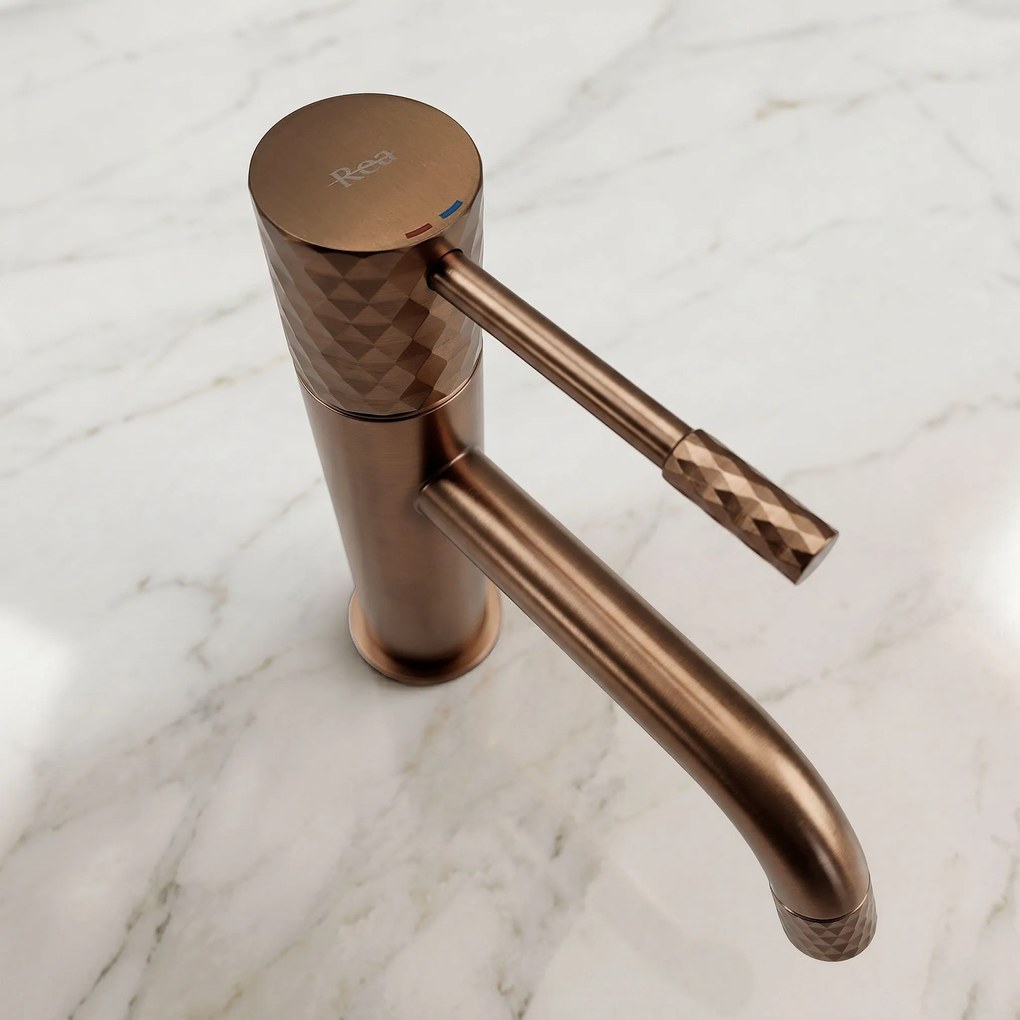 Смесител за мивка Rea Lungo Diamond Brush Brush Copper High