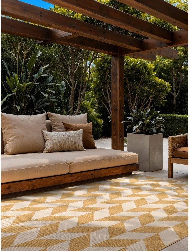 Килим за открито и закрито в цвят жълта охра/кремав 160x230 cm Haringey Terrick – Ted Baker