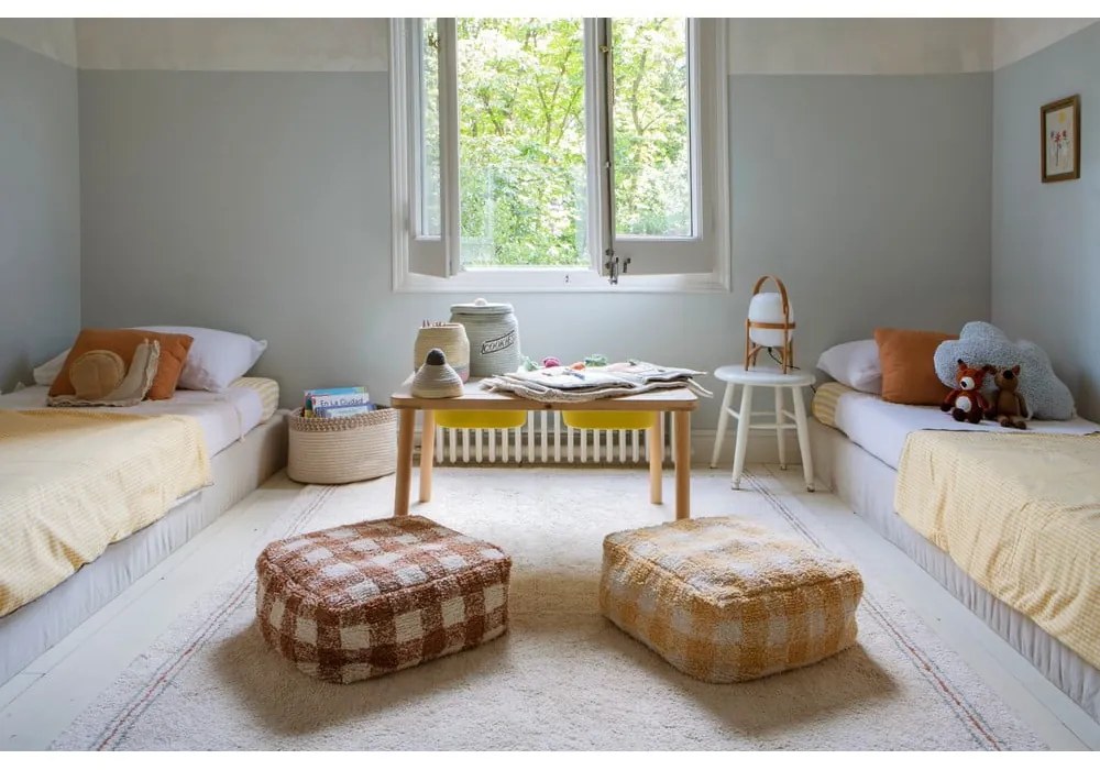 Детски пуф в цвят жълта охра Vichy Honey – Lorena Canals