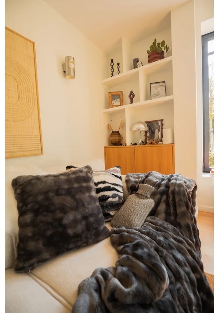 Сиво одеяло от микроплюш 150x200 cm Wave – Tiseco Home Studio