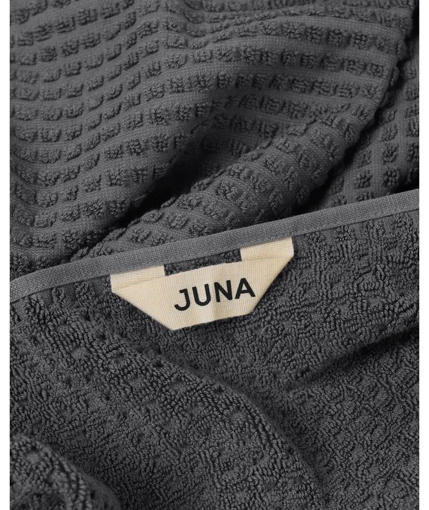 Тъмносива хавлиена кърпа от органичен памук от тери 70x140 cm Check – JUNA