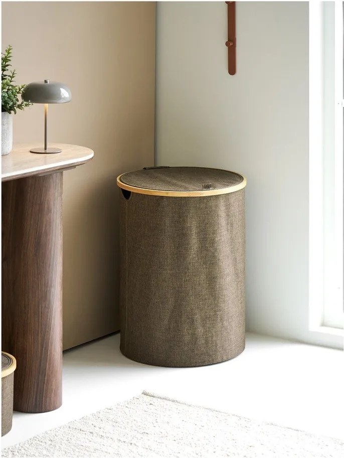 Кафяв текстилен кош за пране Noto – House Nordic