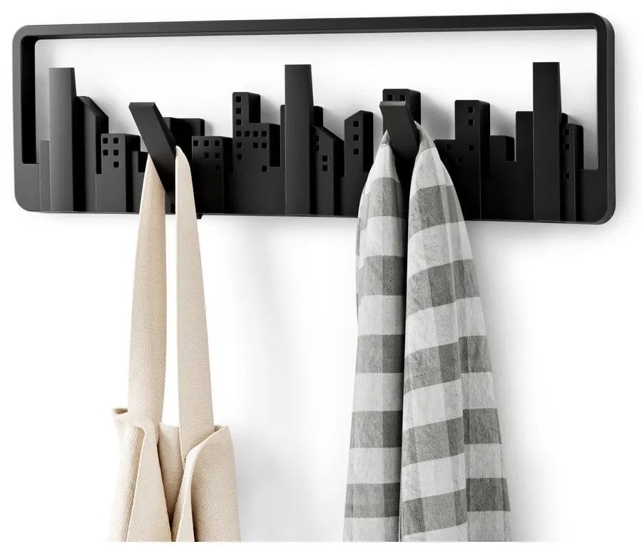 Черна пластмасова закачалка за стена Skyline - Umbra