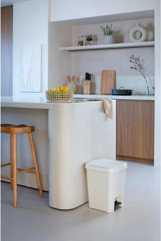 Кош за боклук с педал Brabantia StepUp 1008483, 25 л, Екологични материали, Голям отвор, Светлосив