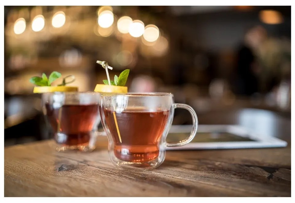 Стъклени чаши в комплект 2 бр. за капучино/с двойни дъна 370 ml Bolla – Vialli Design