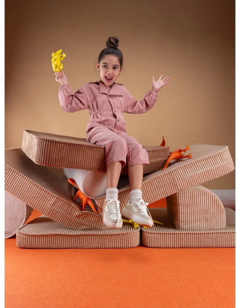 Светлокафяв детски диван от рипсено кадифе 132 cm Settee – Wigiwama