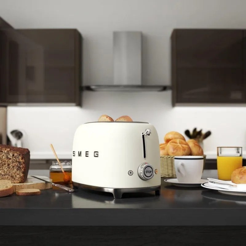 Тостер за хляб SMEG 50's Style TSF01WHMEU, 950W, 2 филии, 6 нива, Тавичка за трохи, Вграден кабел, Неръждаема стомана, Бял мат