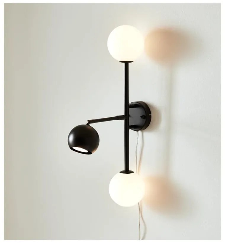 Черна стенна лампа, височина 60 cm Beside - Markslöjd