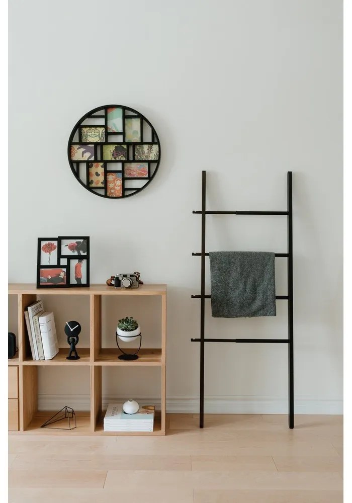 Черна пластмасова рамка висяща Luna – Umbra