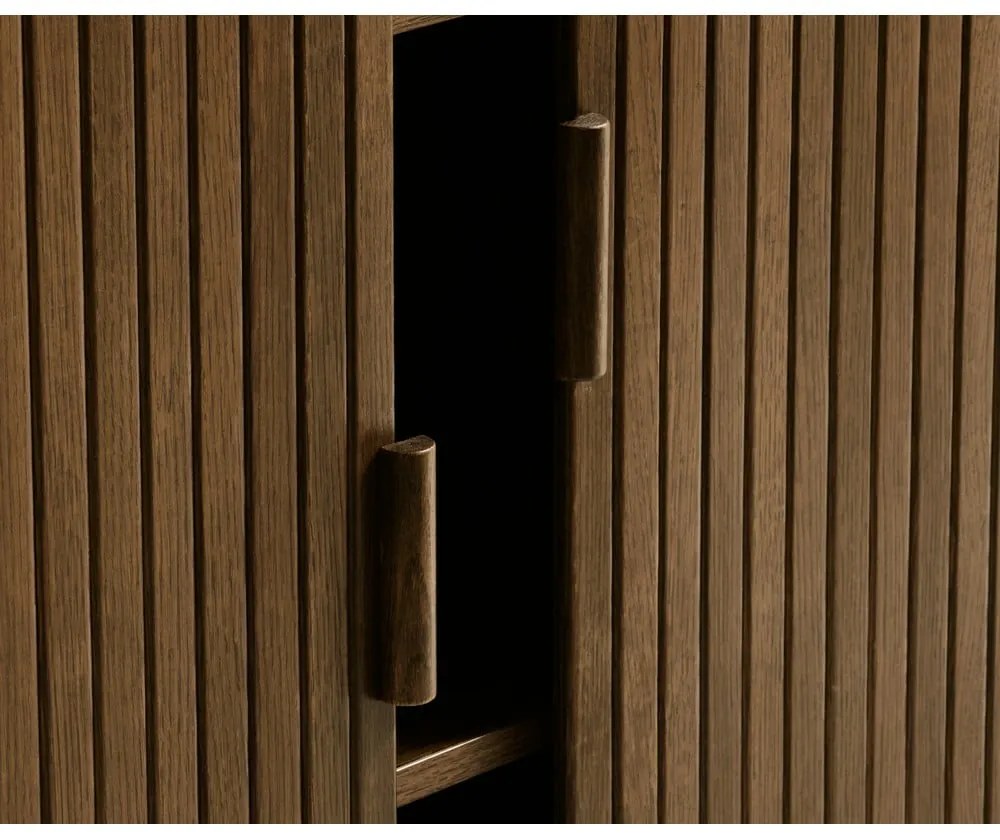 Кафяв шкаф в дъбов декор с плъзгащи се врати 113x90 cm Cavo - Unique Furniture