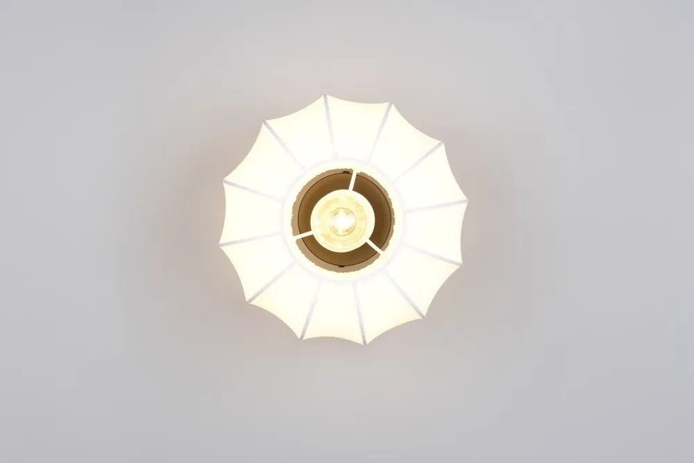 Бяло метално осветително тяло за таван с текстилен абажур ø 25 cm Madleine – Reality