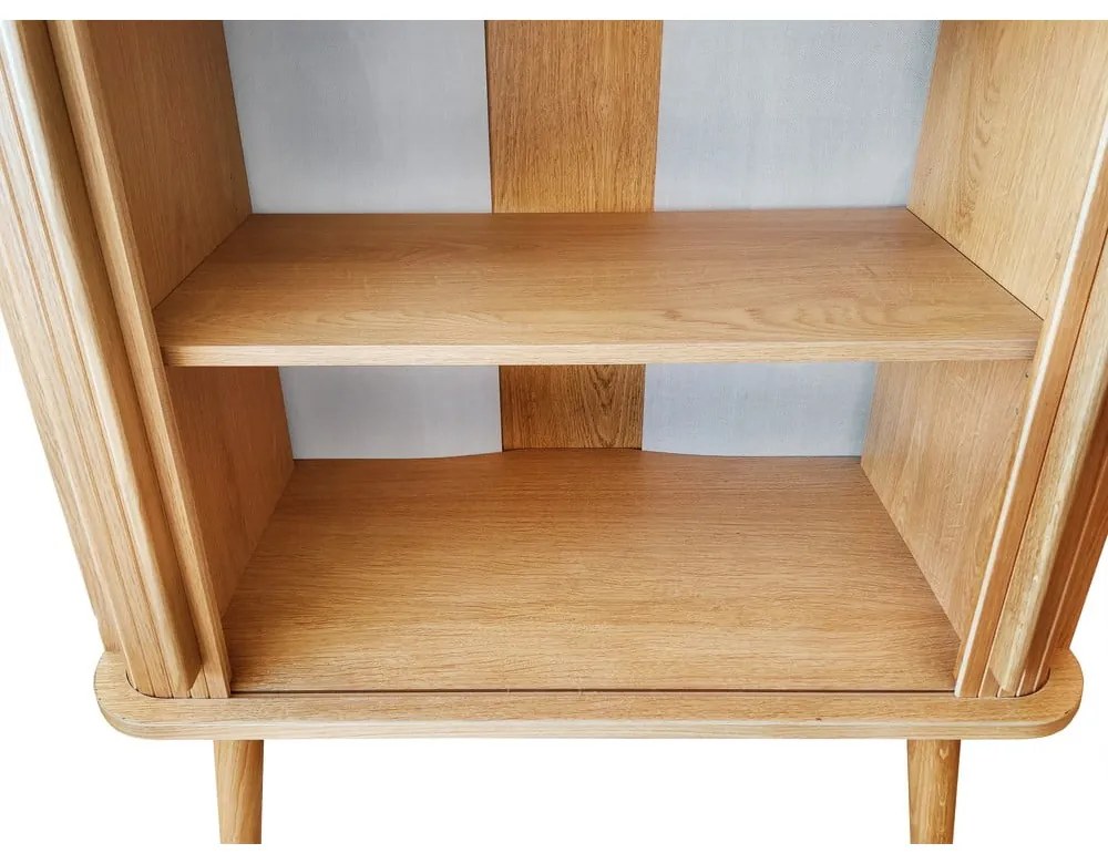 Висок скрин от декор от дъб с плъзгащи се врати естествен 83x95 cm Rove – Woodman