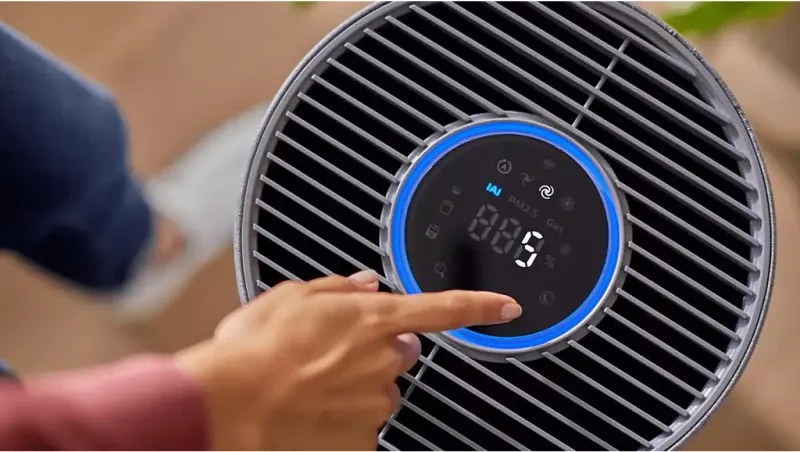 Преоценено: Пречиствател за въздух Philips AC3033/10, SMART, Wi-Fi, 55W, За до 135 м2, HEPA, Интелигентни сензори, Бял/сив