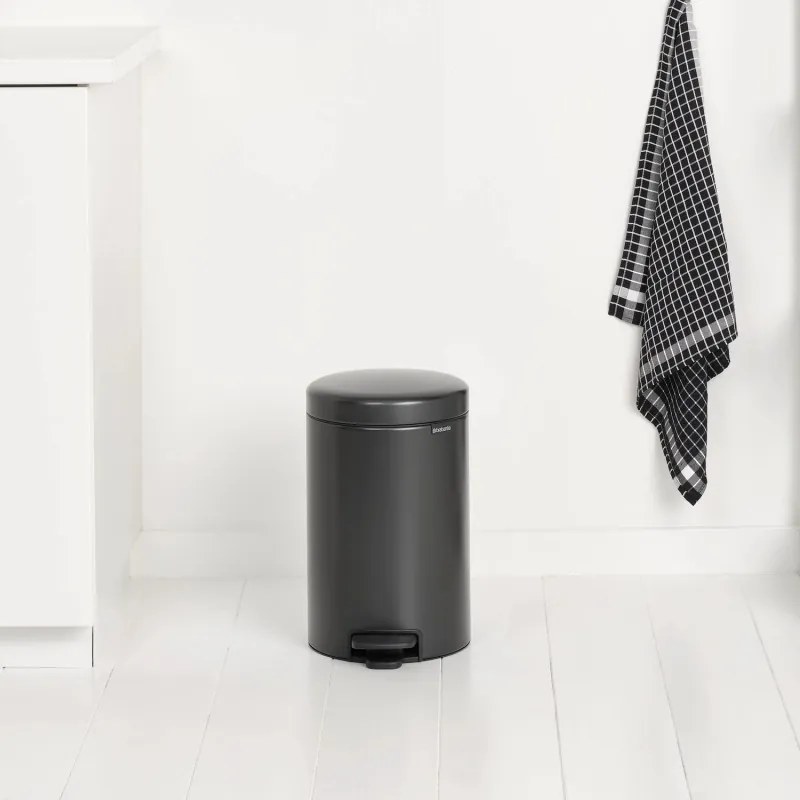 Кош за боклук с педал Brabantia NewIcon 1008842, 12 л, Плавно затваряне, Противоплъзгаща основа, Тъмносив