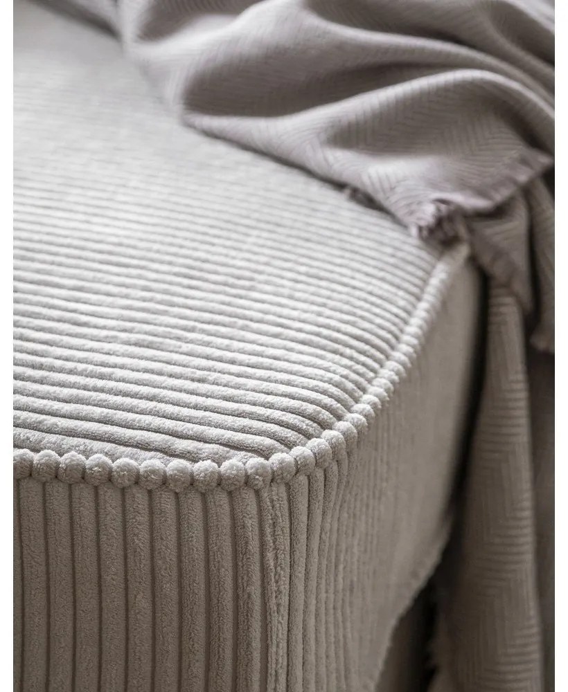 Бежов шезлонг от рипсено кадифе (десен ъгъл) Chic Charlotte – Miuform