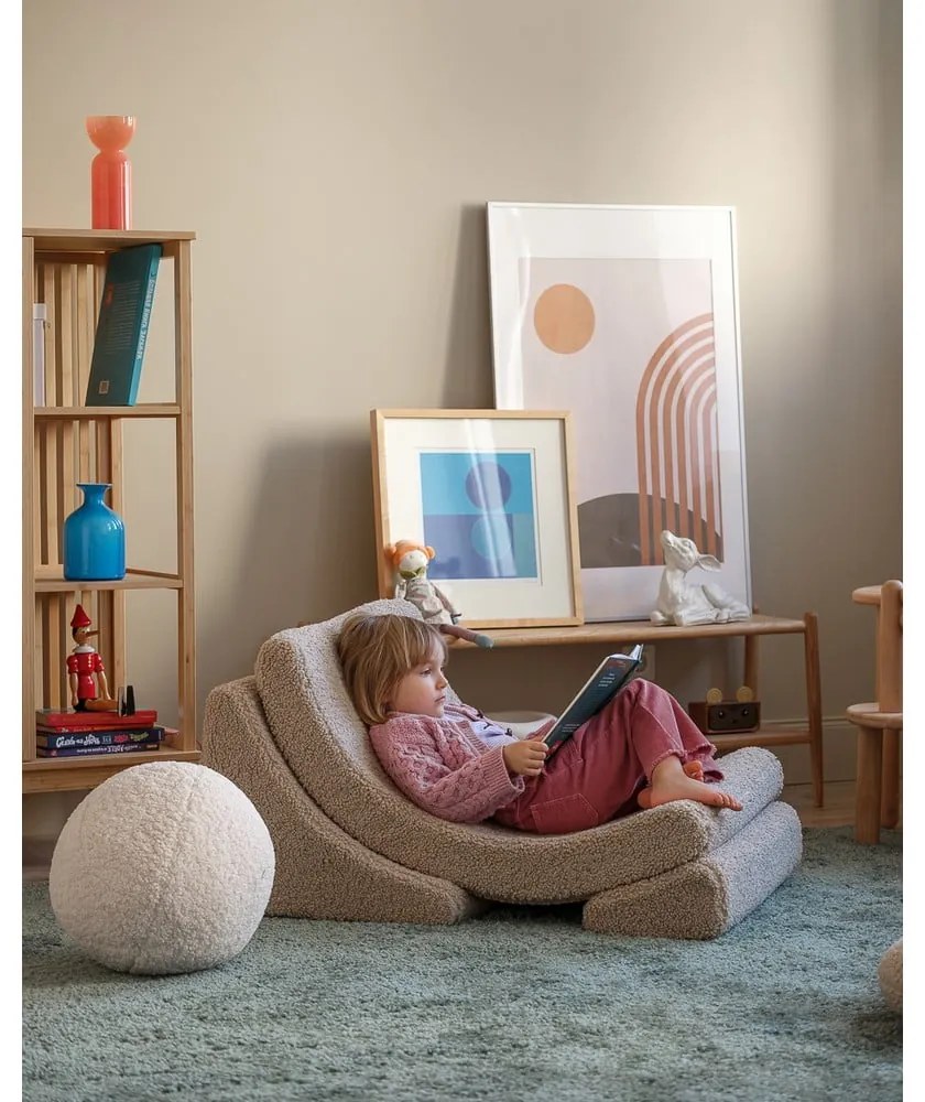 Светлокафяв детски стол от букле Moon – Wigiwama