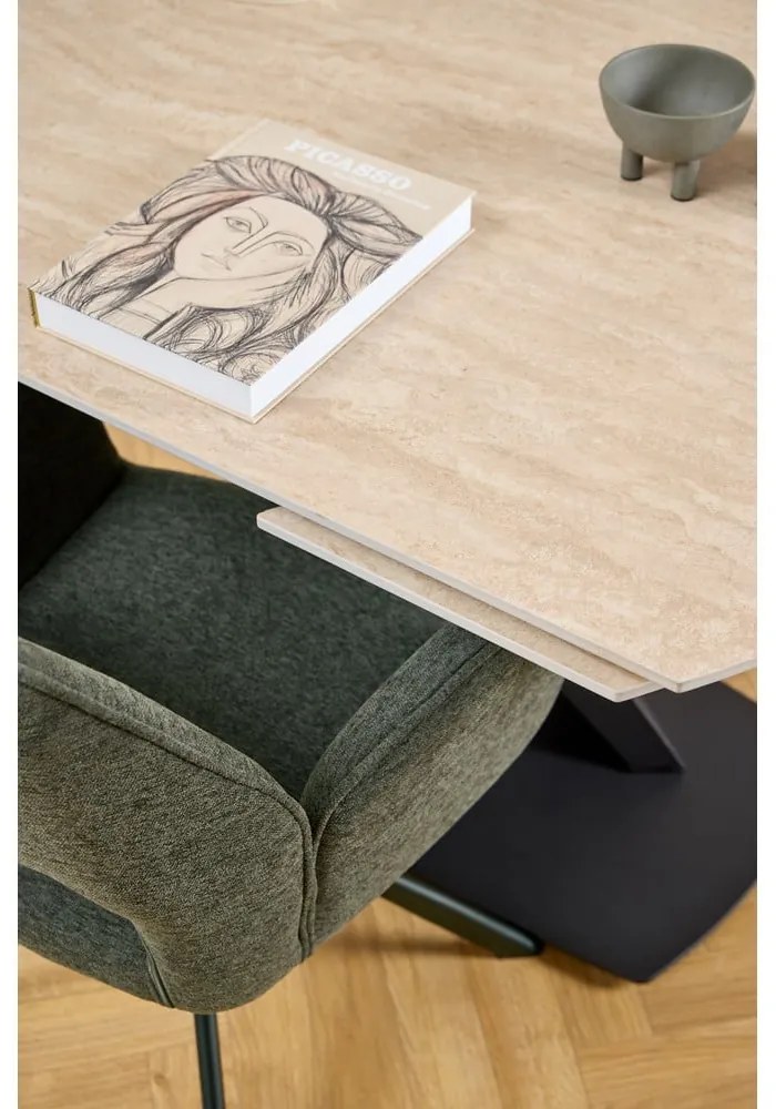 Тъмнозелен трапезен стол с подлакътници Graham – Actona