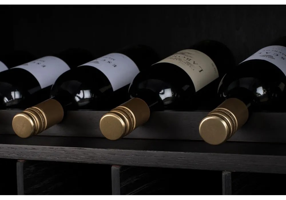 Черна дъбова стойка за вино за 20 бутилки, 89x181 cm Travis - Zuiver